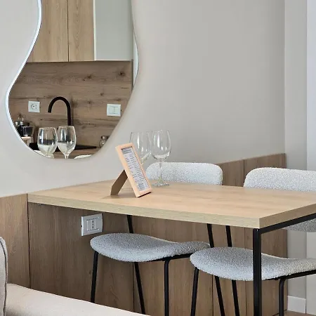 Apartmán Stylish Base - Center *